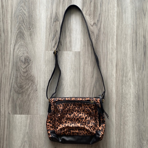 Fossil Jenna Cheetah Crossbody - Picture 1 of 5